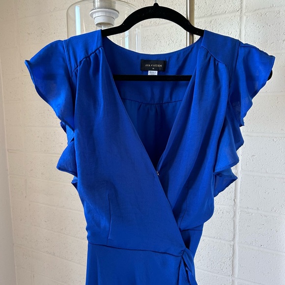 FORMAL DRESS - Picture 4 of 4